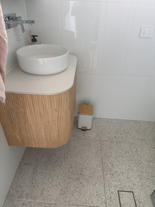 review image 0