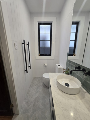review image 0