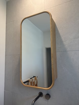 review image 0