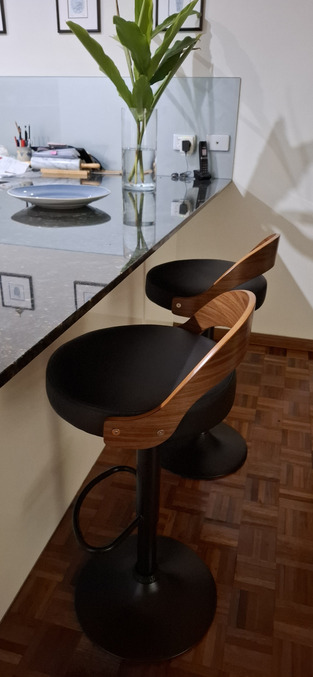 review image 0