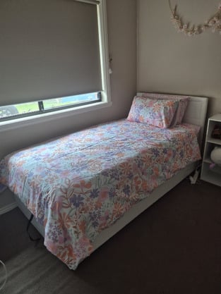 review image 0