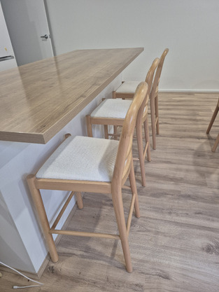 review image 0