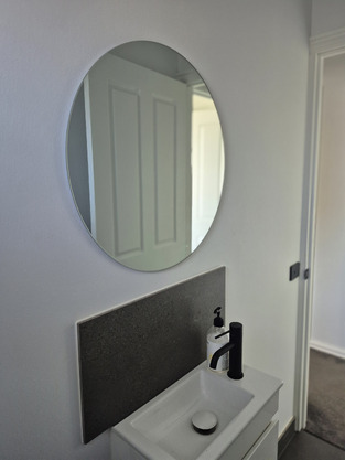 review image 0