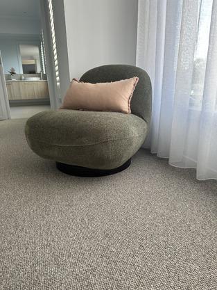 review image 0