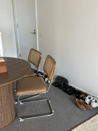 review image 0