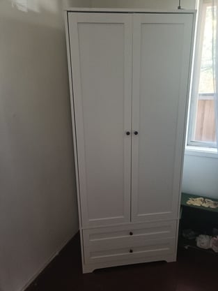 review image 0
