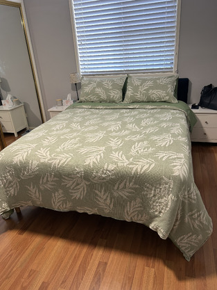 review image 0