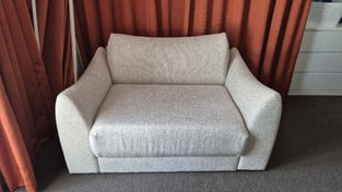 review image 0