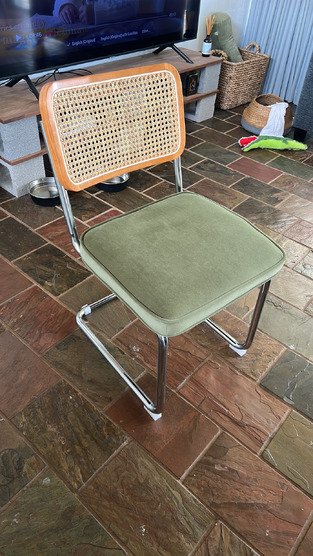 review image 0