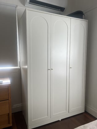 review image 0
