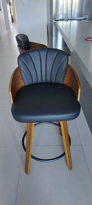 review image 0