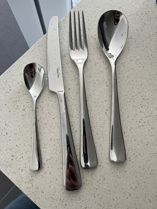 review image 0