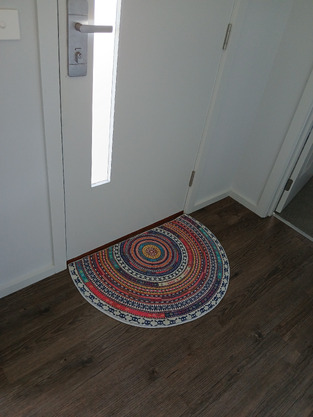 review image 0