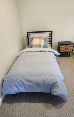review image 0