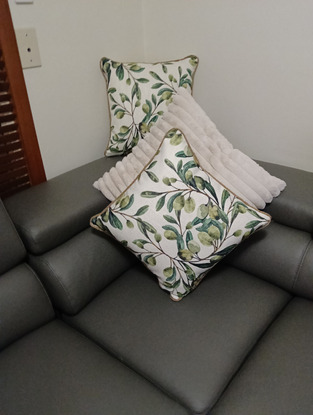 review image 0