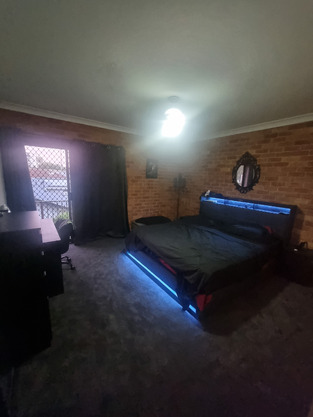 review image 0
