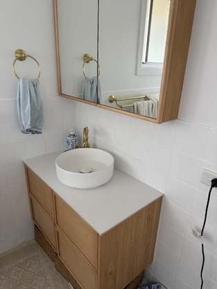review image 0