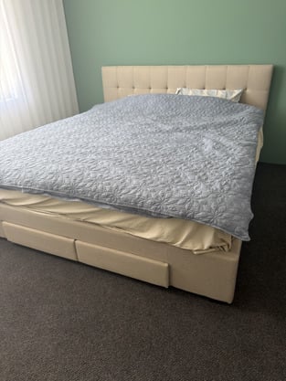 review image 0