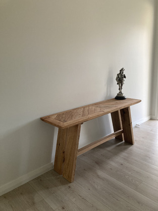 review image 0