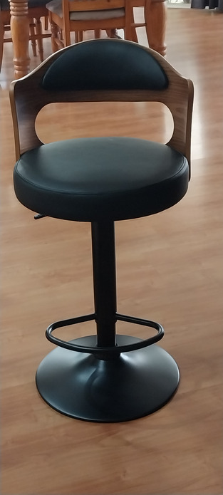 review image 0