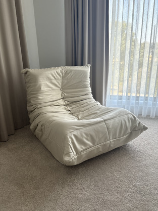 review image 0