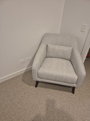review image 0