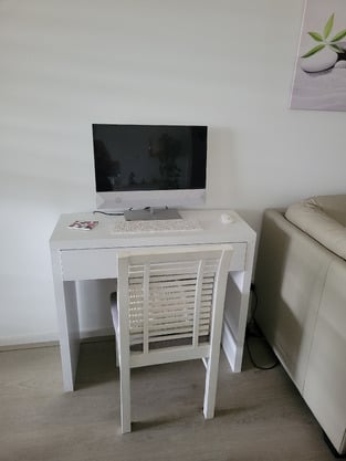review image 0