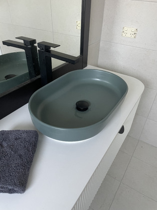review image 0