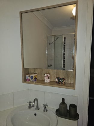 review image 0