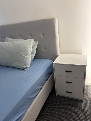 review image 0