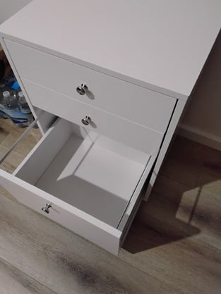 review image 0