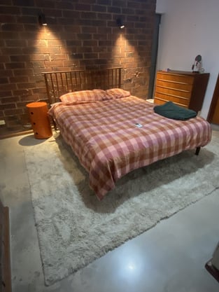 review image 0