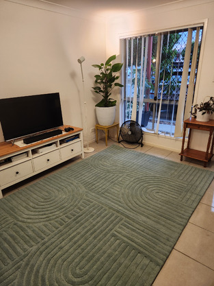 review image 0