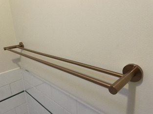review image 0