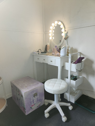 review image 0
