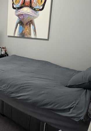 review image 0