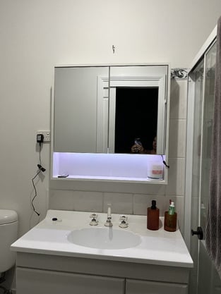 review image 0