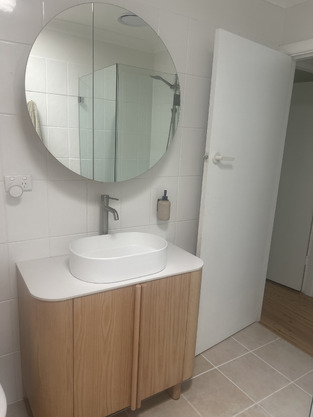 review image 0