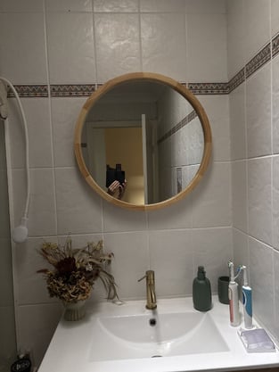 review image 0