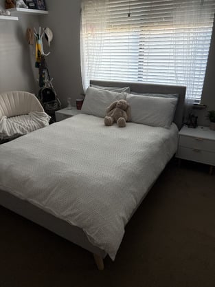 review image 0