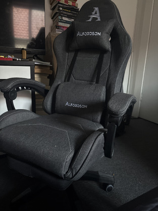 review image 0