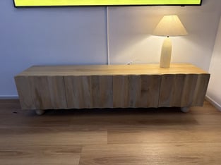 review image 0