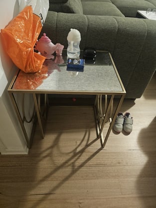 review image 0