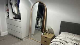 review image 0