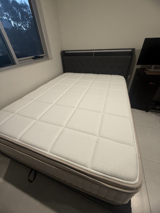 review image 0