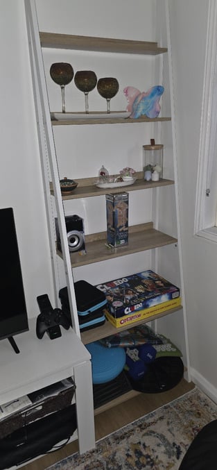 review image 0
