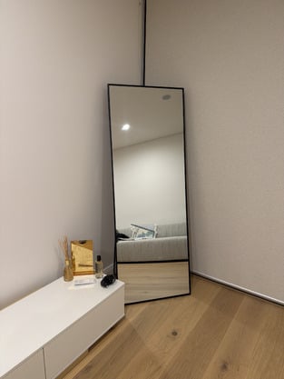 review image 0