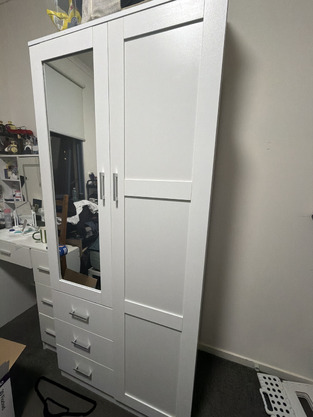 review image 0