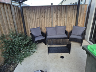 review image 0