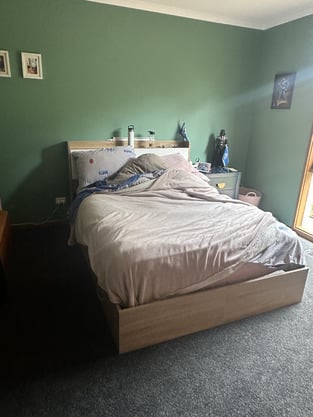 review image 0